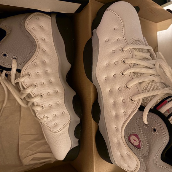 Jordan Jumpman Team II GG White and Gray with Pink Accents - Picture 3 of 5